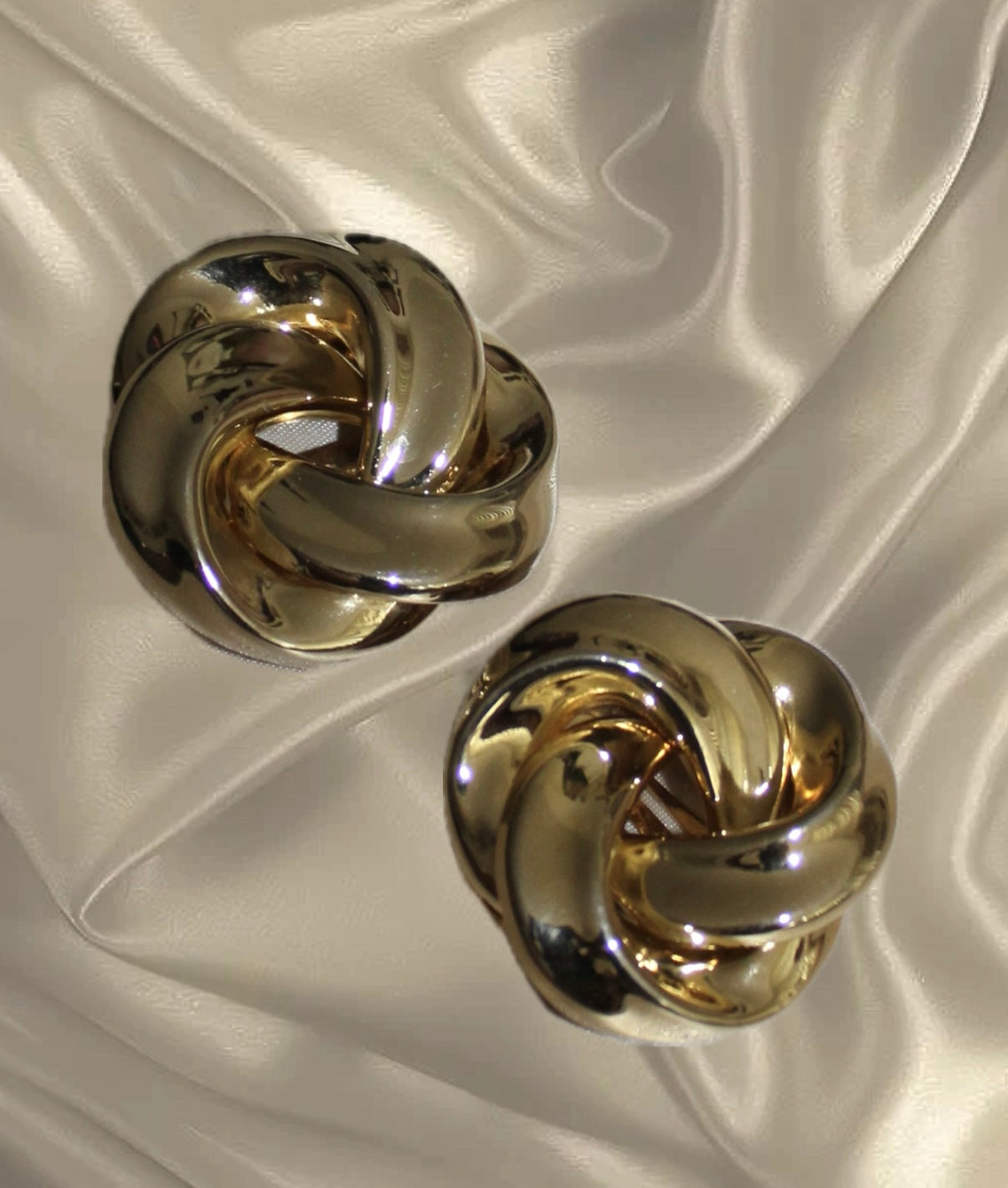 Vintage Knot Earring Clip ons